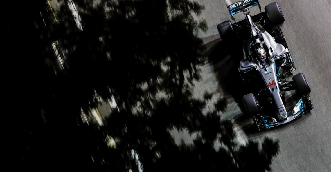 Hamilton myślał o Sennie podczas GP Singapuru. 'Prawie jakby do mnie mówił'
