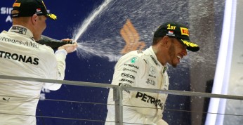 Hamilton najlepszym kierowcą GP Singapuru także wg fanów