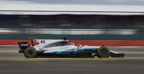 GP Wielkiej Brytanii - wyścig: Hamilton dominuje i zbliża się na jeden punkt do Vettela