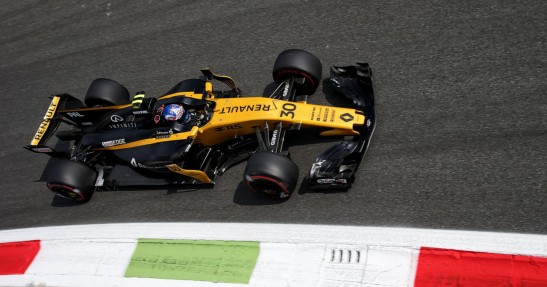 Alonso o incydencie z Palmerem: FIA musiała siedzieć przy Heinekenie