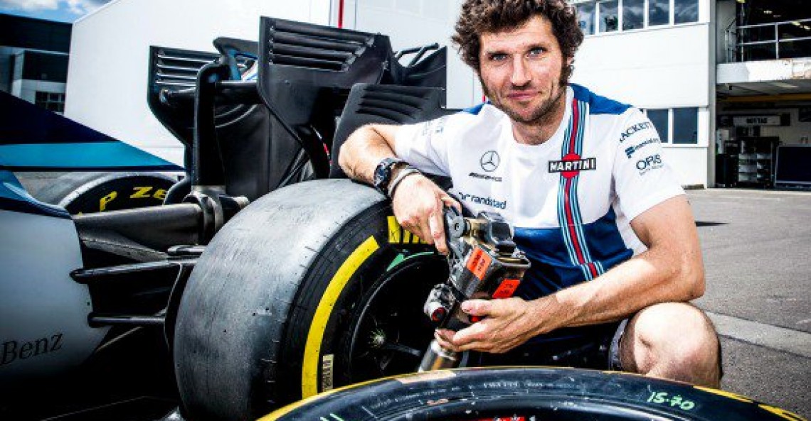 Guy Martin mechanikiem Williamsa na Spa