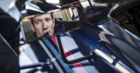 Ogier dosiada bolid F1