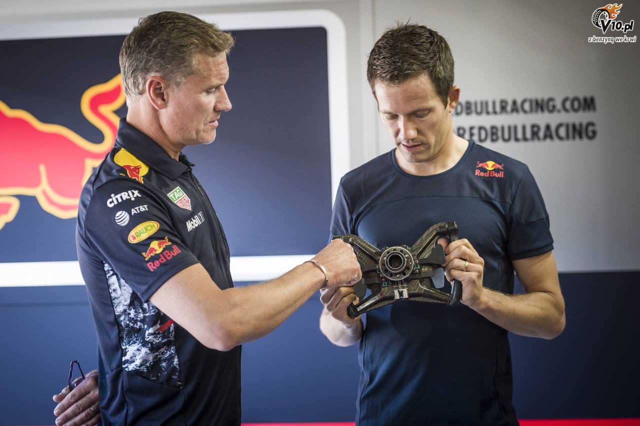 Ogier dosiada bolid F1