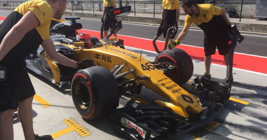 Kubica ruszył na tor
