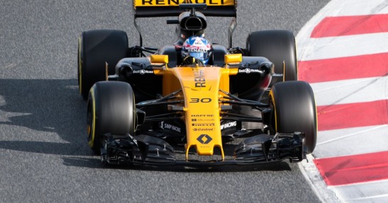 Renault wezwane do zmodyfikowania tylnego skrzydła bolidu