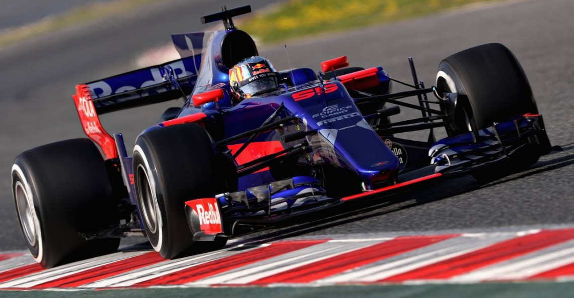 Sainz Jr podbudowany podobieństwami bolidu Toro Rosso do samochodu Mercedesa