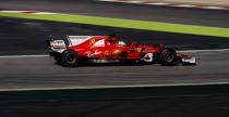 Hamilton: Ferrari blefuje