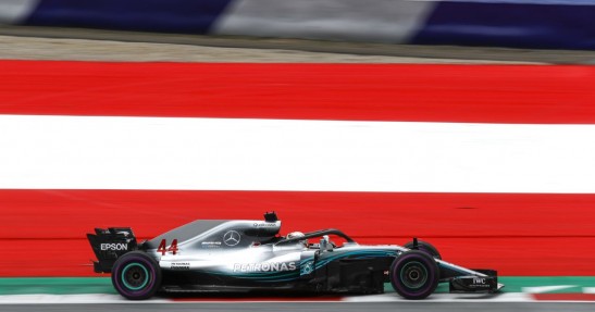 Hamilton i Bottas chwalą poprawki Mercedesa po piątkowych treningach