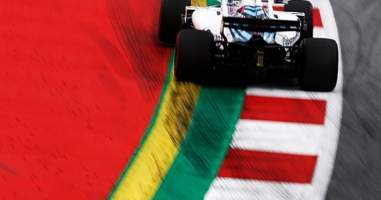 Kubica sprawdzał 'dziwne' rozwiązania w bolidzie. 'Wiedziałem, że będzie cud, jeśli będę szybki'