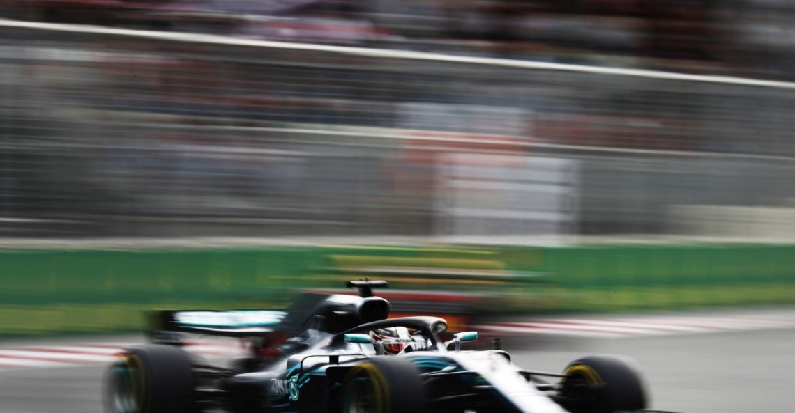 Hamilton czuje się 'dziwnie' po szczęśliwym zwycięstwie