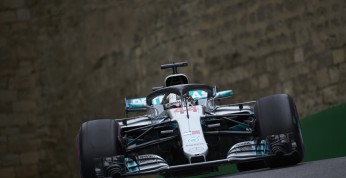 Hamilton: Tegoroczny bolid Mercedesa jeszcze dużo trudniejszy niż...