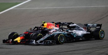 Verstappen i Hamilton wzajemnie obwiniają się o kolizję
