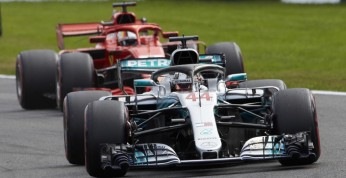 Hamilton tłumaczy porażkę przewagą szybkości Ferrari