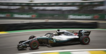 Hamilton ma problem z uszkodzonym silnikiem