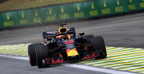 Ricciardo z kar cofnicia na starcie