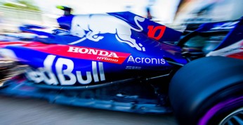 Gasly spowolniony przez powrót do starego silnika