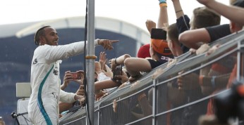 Hamilton nie pamięta drugiego tak niewiarygodnego wyścigu