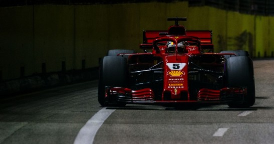 Hamilton szczyci się, że nie popełnia takich błędów jak Vettel