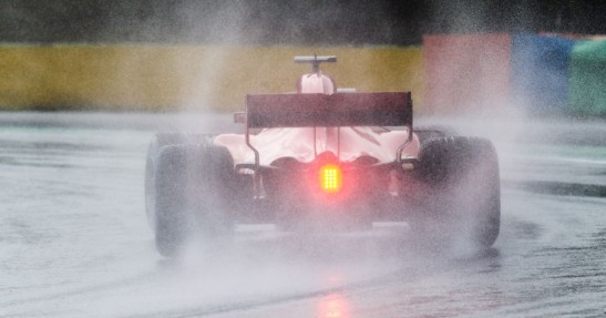Vettel: Ferrari wolniejsze w mokrych warunkach