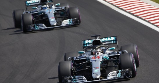Hamilton uważa, że miałby trudności z obronieniem się przed Vettelem, gdyby nie Bottas