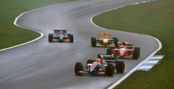 Hamilton: Donington Park ma lepsze zakręty niż jakikolwiek tor F1