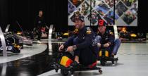 Verstappen i Ricciardo szaruj po fabryce Red Bulla