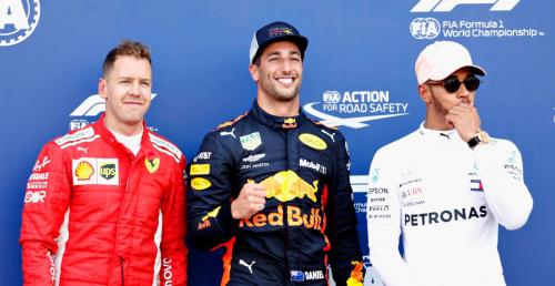 Ricciardo wtpi, e nie dosta si do Mercedesa i Ferrari przez Hamiltona oraz Vettela