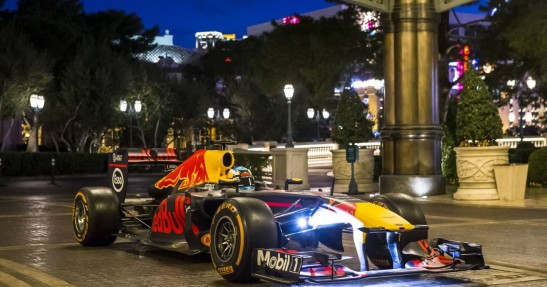 Ricciardo przemierza Amerykę bolidem F1