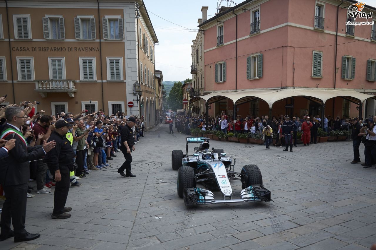 Bottas odebra nagrod im. Lorenzo Bandiniego