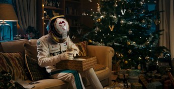 Mistrz świata F1 dostał prezent świąteczny (wideo)