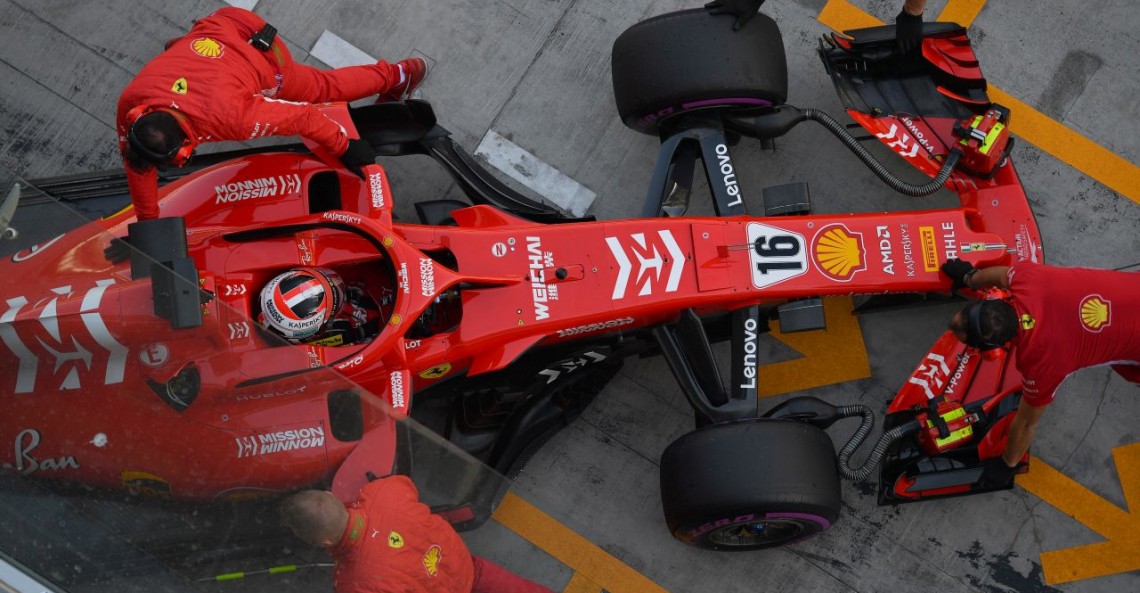 Leclerc komentuje 'emocjonalny' debiut w roli kierowcy Ferrari