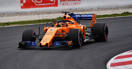 McLaren zatrzymany przez poluzowany wydech