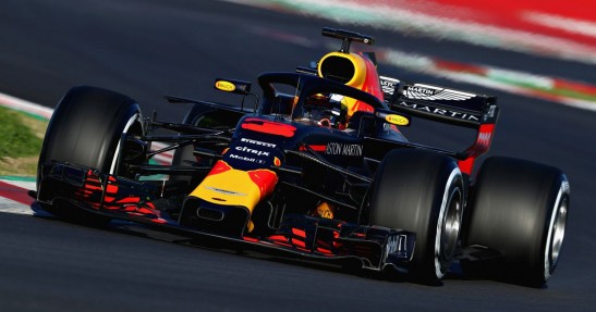 Hamilton ostrzega Ricciardo przed zrażeniem do siebie Red Bulla