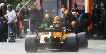 Fajtłapowaty pit-stop McLarena na testach F1 (wideo)
