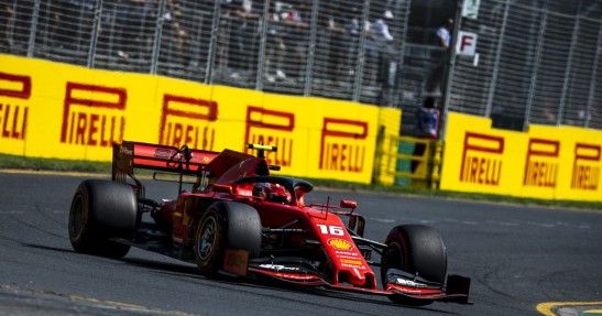 Vettel i Leclerc dotknęli się w pierwszym zakręcie