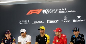 Kierowcy F1 biją brawo Kubicy (wideo)