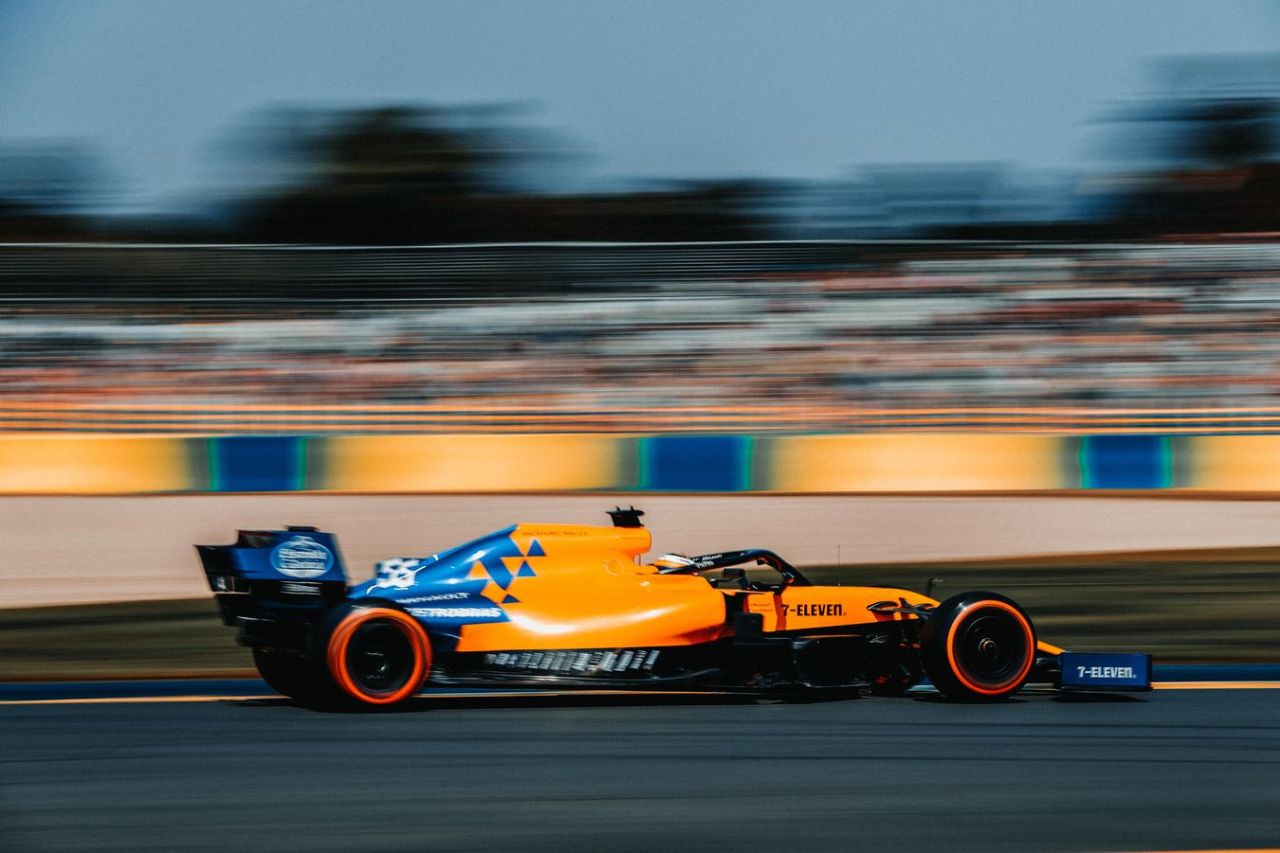 Kubica wyeliminowa� Sainza Jr