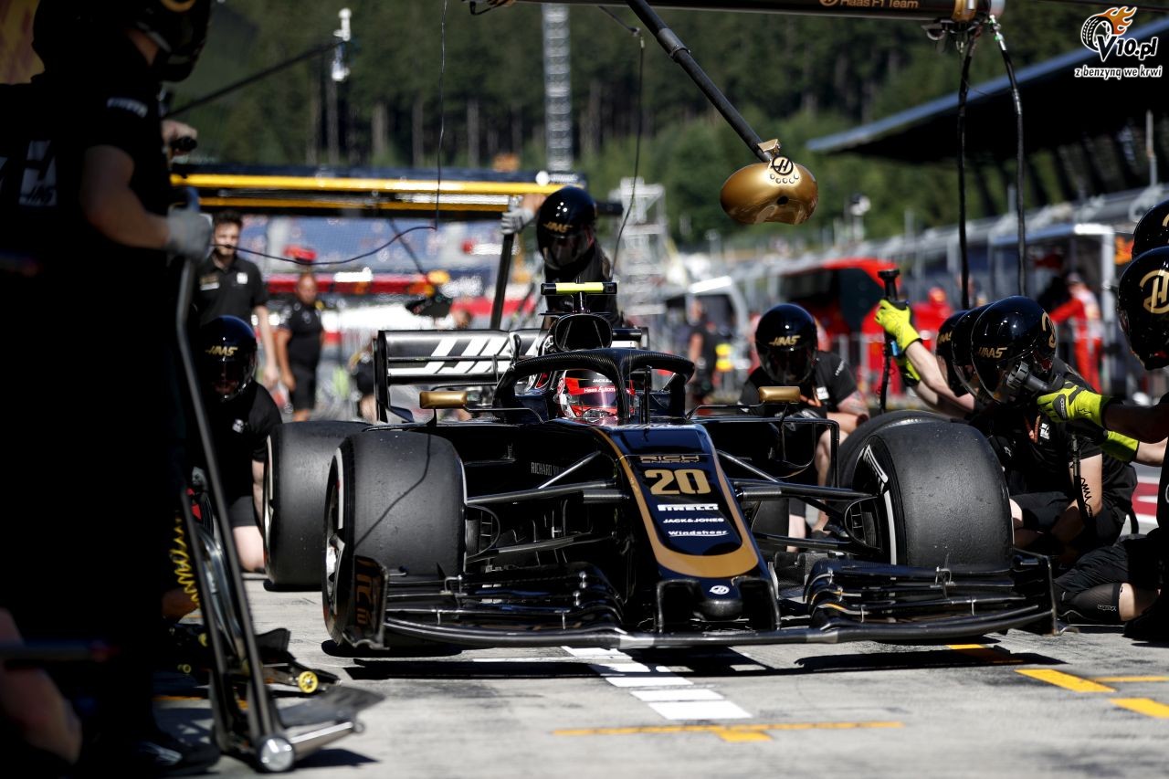 GP Austrii - kwalifikacje: Pole position Leclerka, awaria bolidu Vettela