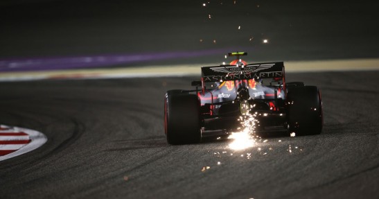 Gasly nie może jeździć tak jak chce 'nieprzewidywalnym' bolidem