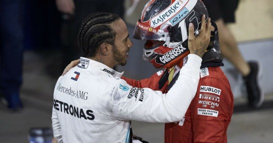 Hamilton pociesza Leclerka
