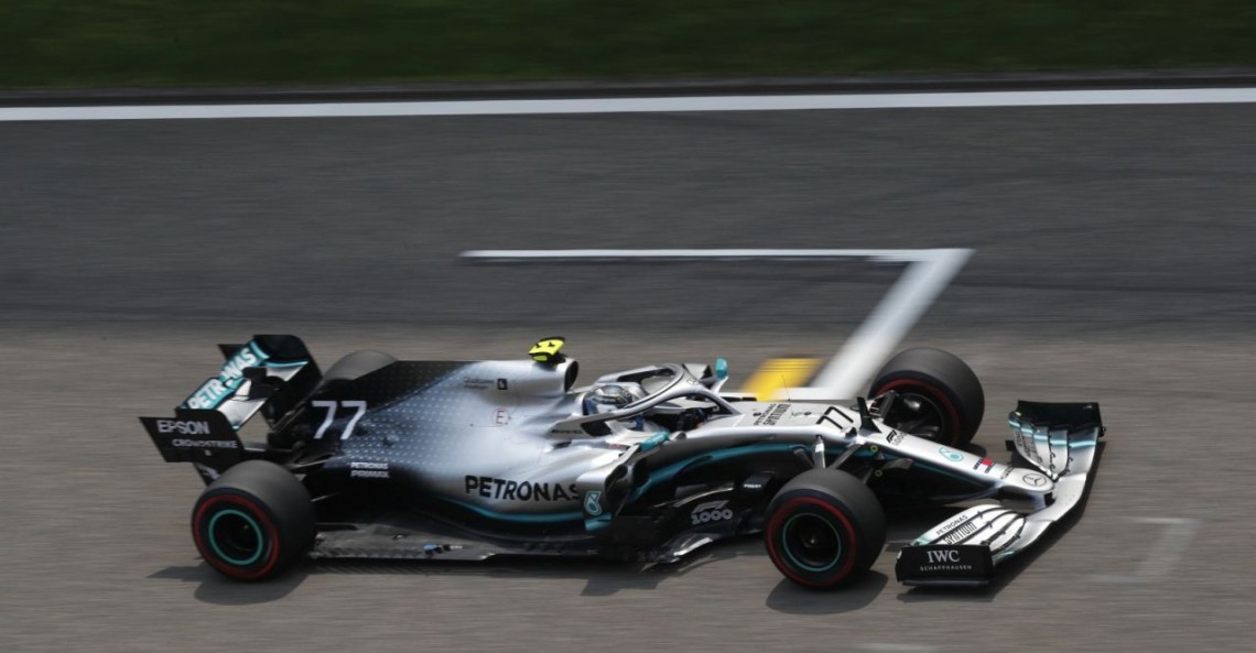 GP Chin - 3. trening: Bottas znów najszybszy, dzwon Albona