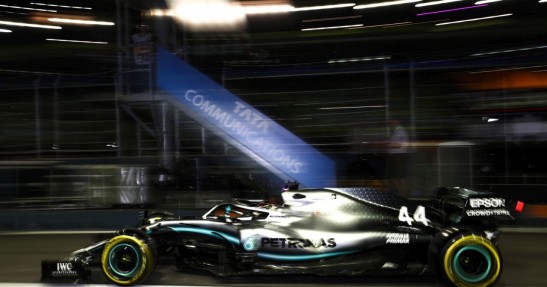 GP Singapuru - 2. trening: Hamilton wychodzi na prowadzenie