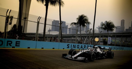 GP Singapuru - 3. trening: Atak Leclerka