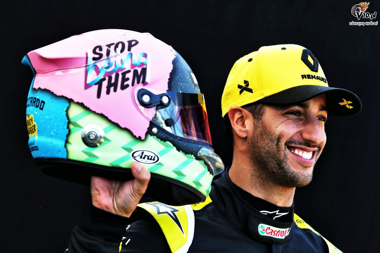 Ricciardo zaprezentowa nietypowy kask na sezon 2019