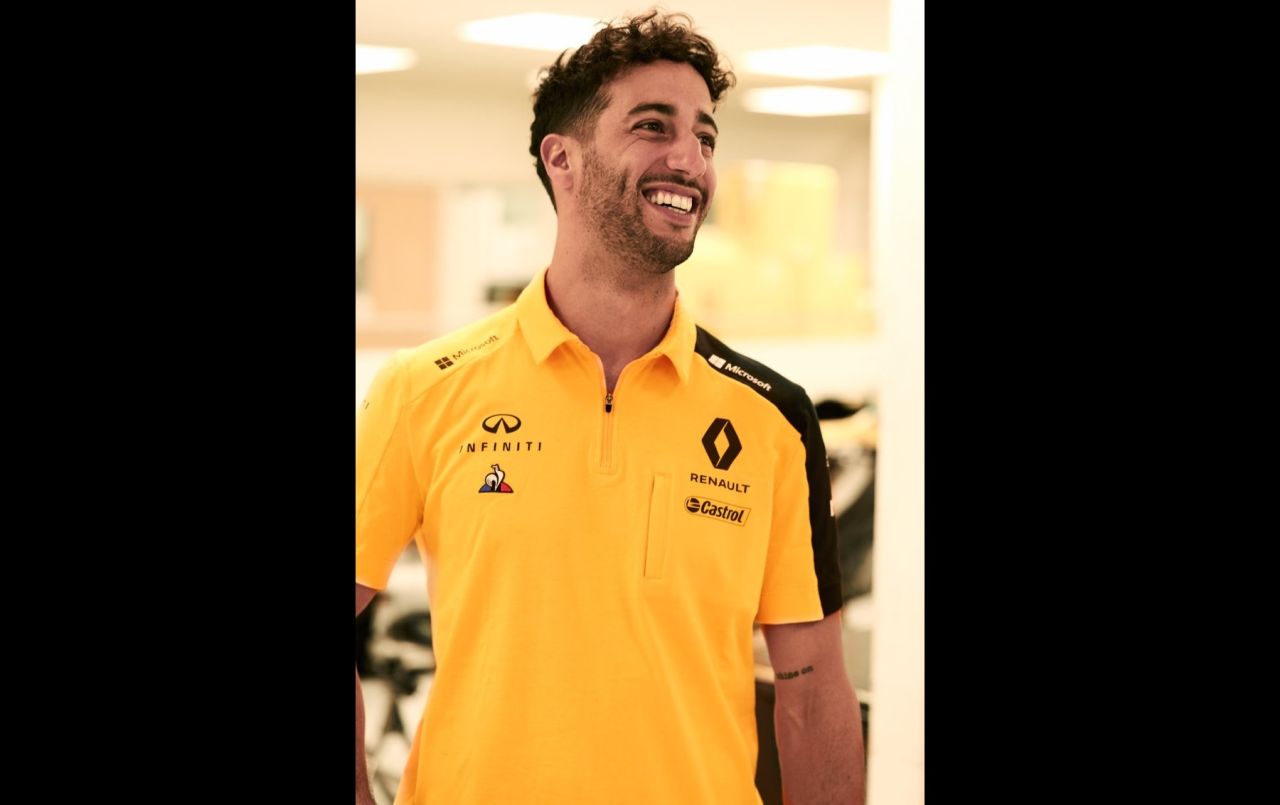 Ricciardo pokaza si w stroju Renault
