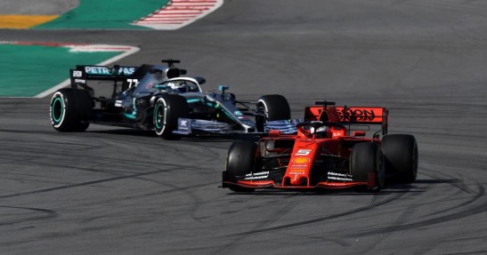 Hamilton: Ferrari zaczęło prace nad nowym bolidem F1 wcześniej od Mercedesa
