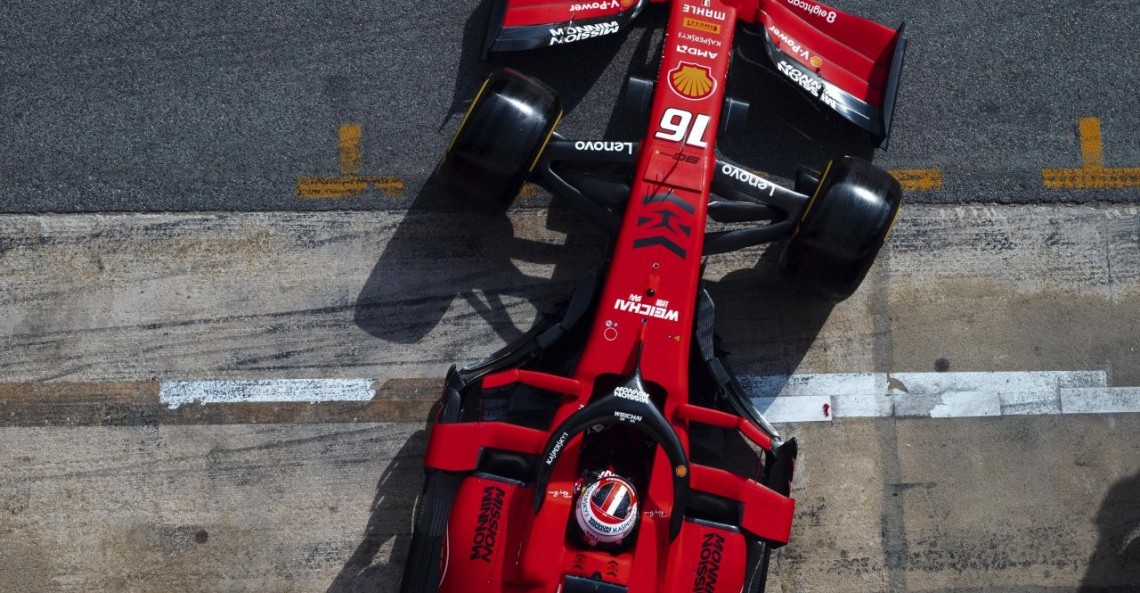 Ferrari pół sekundy szybsze od Mercedesa?