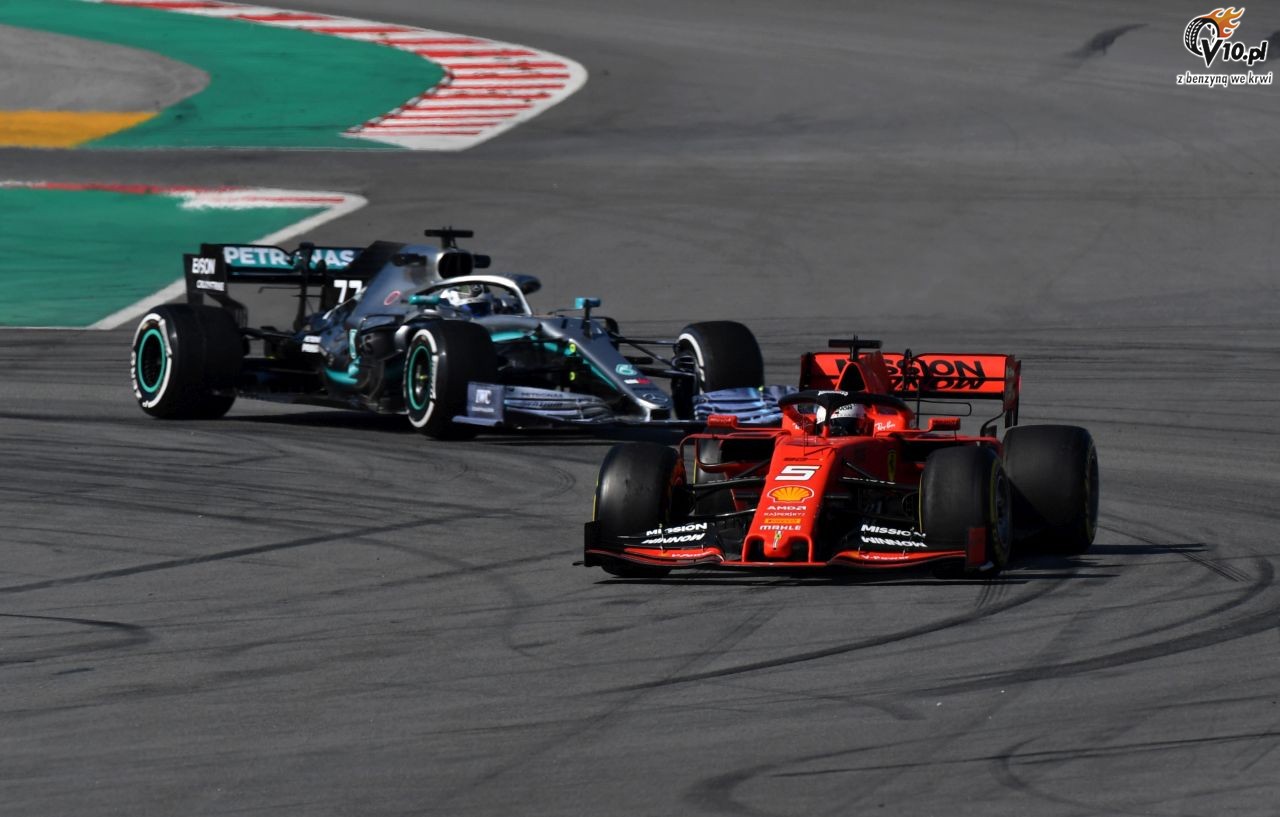 Hamilton: Ferrari zaczo prace nad nowym bolidem F1 wczeniej od Mercedesa