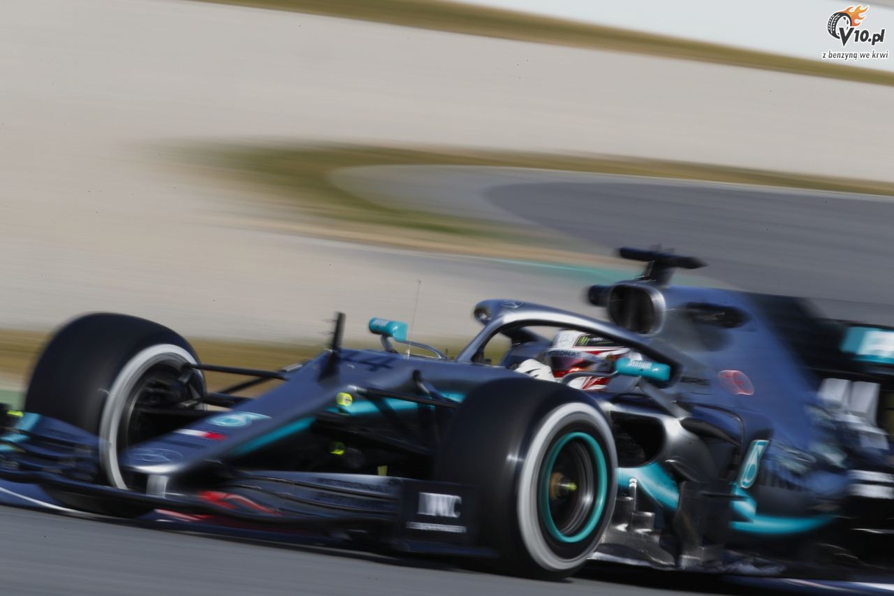 Hamilton: Ferrari jest bardzo, bardzo mocne
