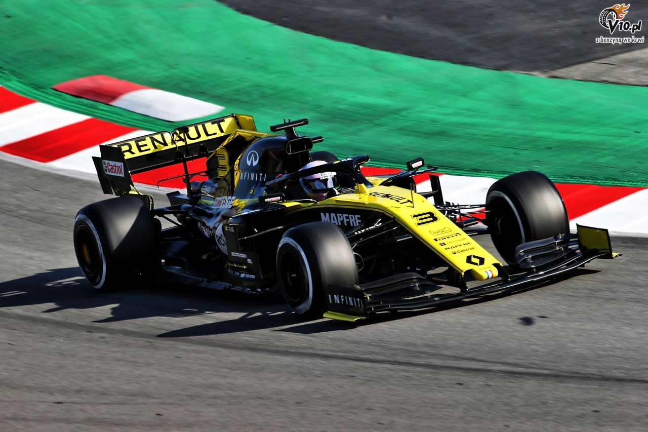 Ricciardo podbudowany nowym bolidem Renault mimo incydentu z tylnym skrzydem